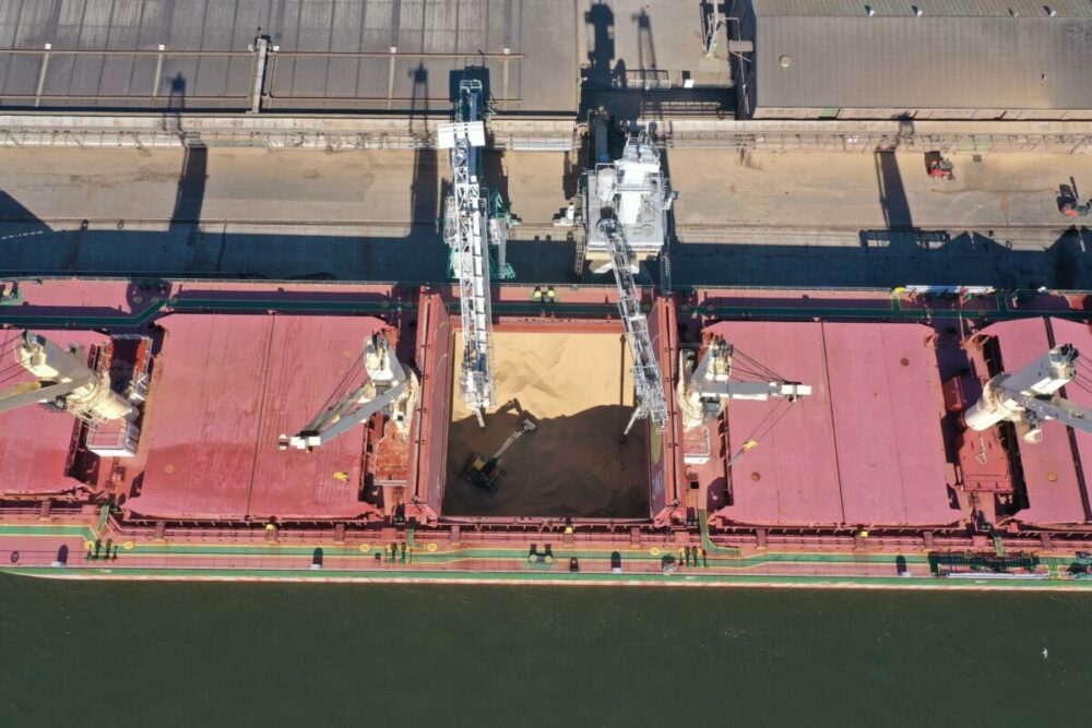 Cargo hold ventilation on ship scaled