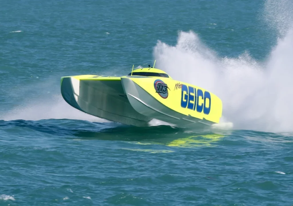 Offshore Powerboat Class 1 Stepped Hull racing catamaran