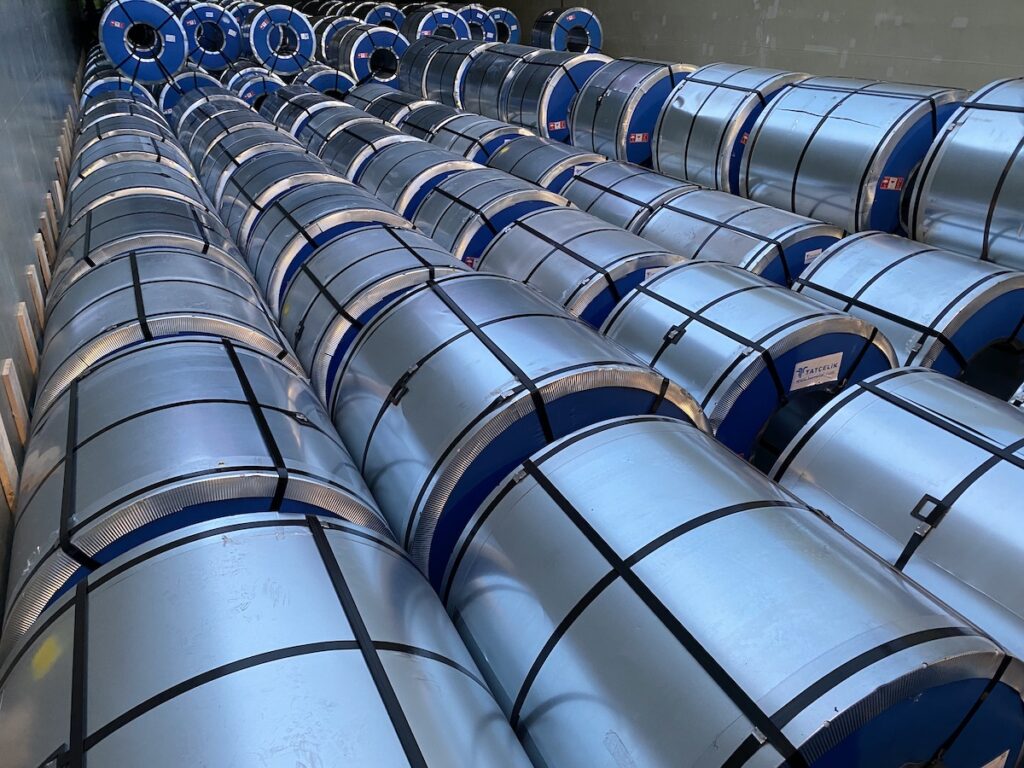 Neo-bulk cargo steel coils