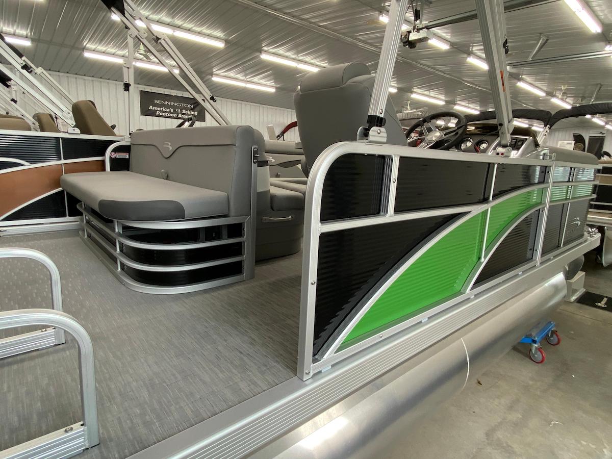 Top Small Pontoon Boat Brands The Ultimate Buyers Guide