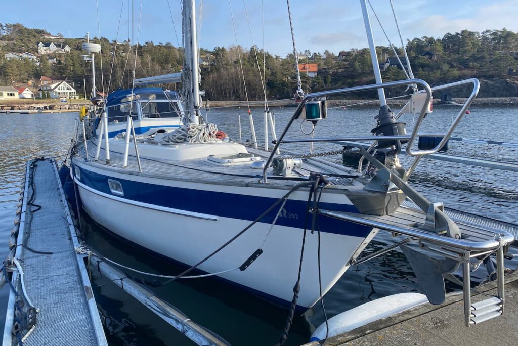 Boating 81 Types of Sailboats: Cruising Sailboats