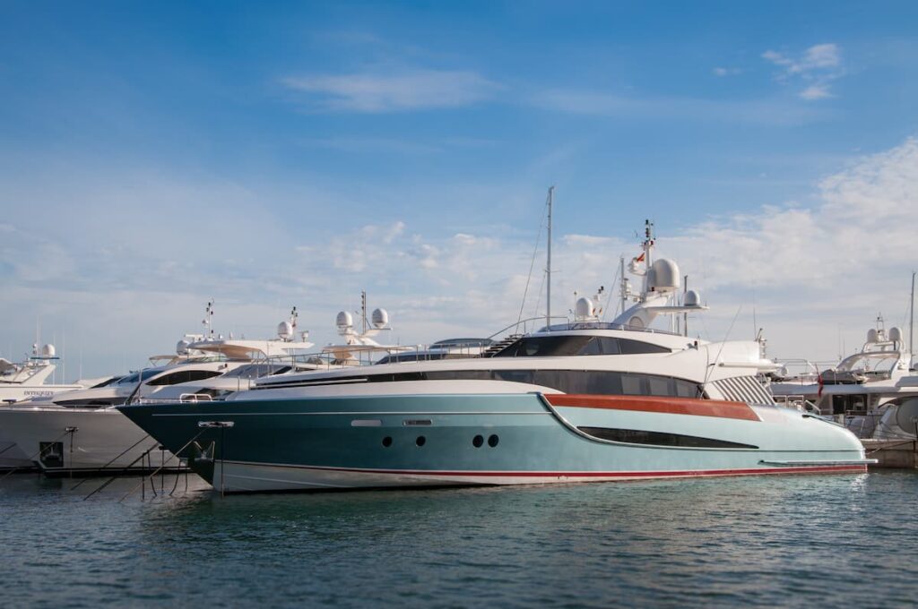 Luxury Yacht Chartering Guide