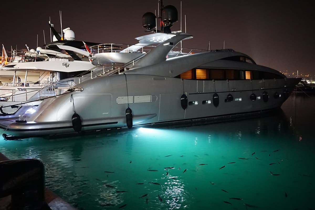 Best Waterproof LED Lights for Boats: Top 5 Picks for 2024