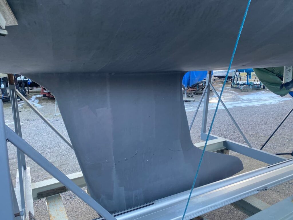 Antifouling paint applied on the underwater part of a sailboat