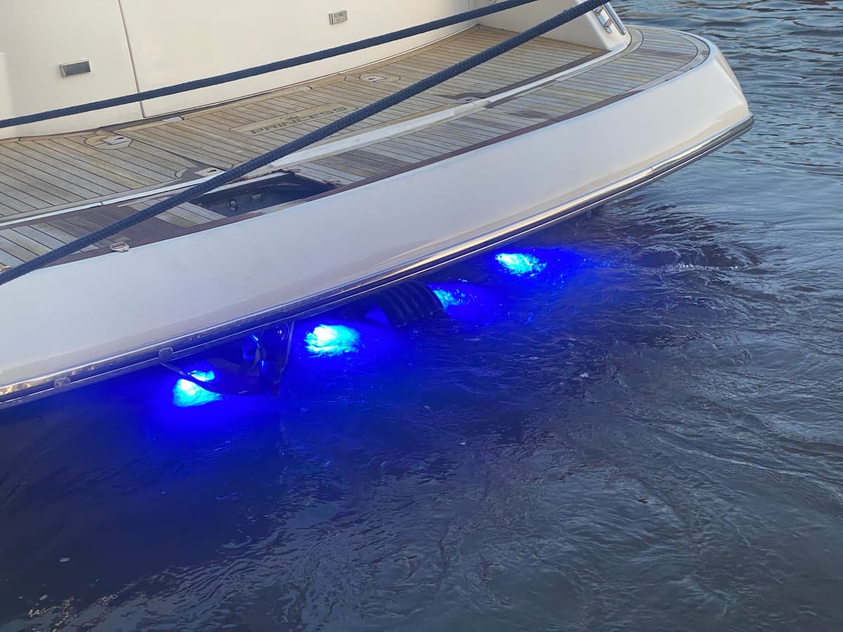 Best LED Underwater Lights For Boats In 2023