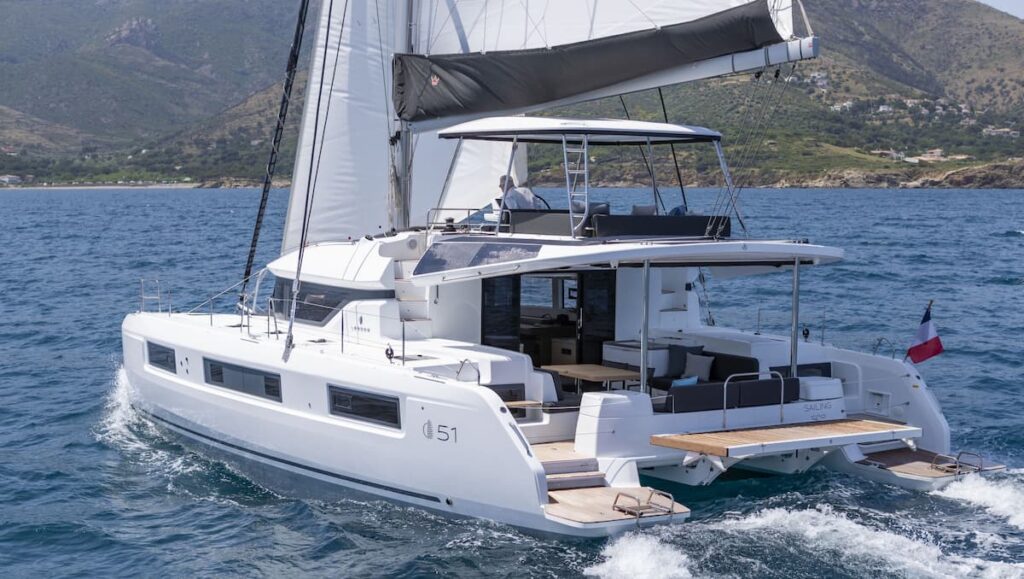 Catamaran Boat Lagoon 51